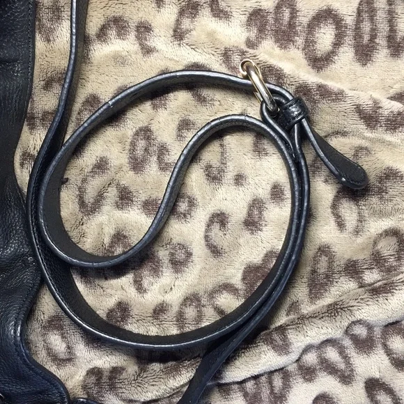 HEYS Drawstring Pebbled Bucket Bag - Picture 13 of 13